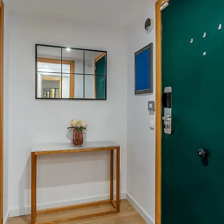 4068 - Ab Les Corts Bii Апартаменты